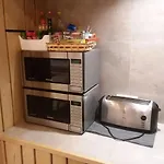 Albergue Milladoiro * מיידוירו