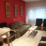 אכסניה Albergue Milladoiro מיידוירו
