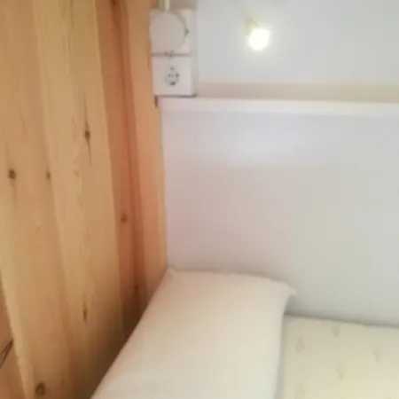 Vandrarhem Albergue Milladoiro