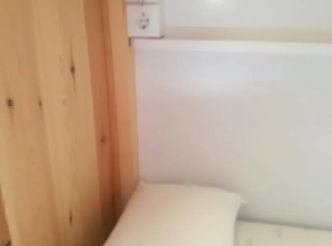 Vandrarhem Albergue Milladoiro