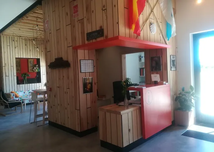 Albergue Milladoiro * Milladoiro