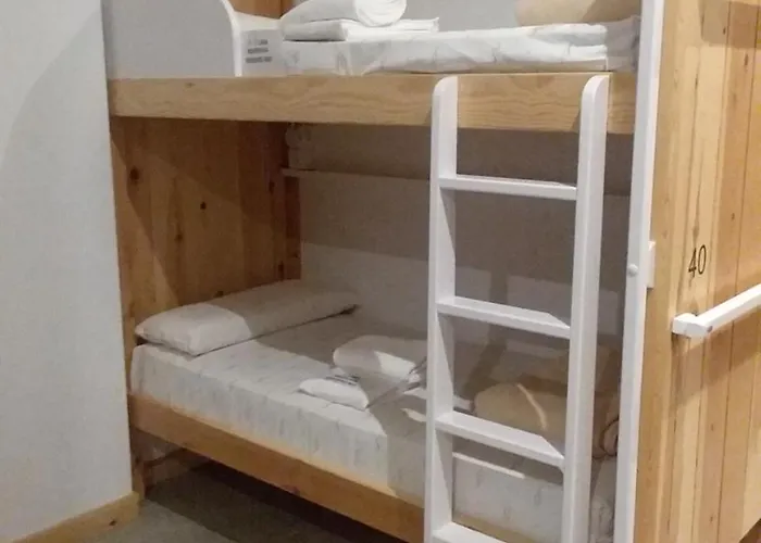 Hostel Albergue Milladoiro *